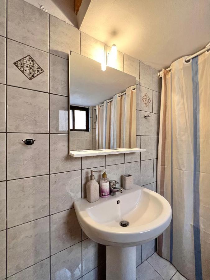 מרתיאס Village Apartment מראה חיצוני תמונה
