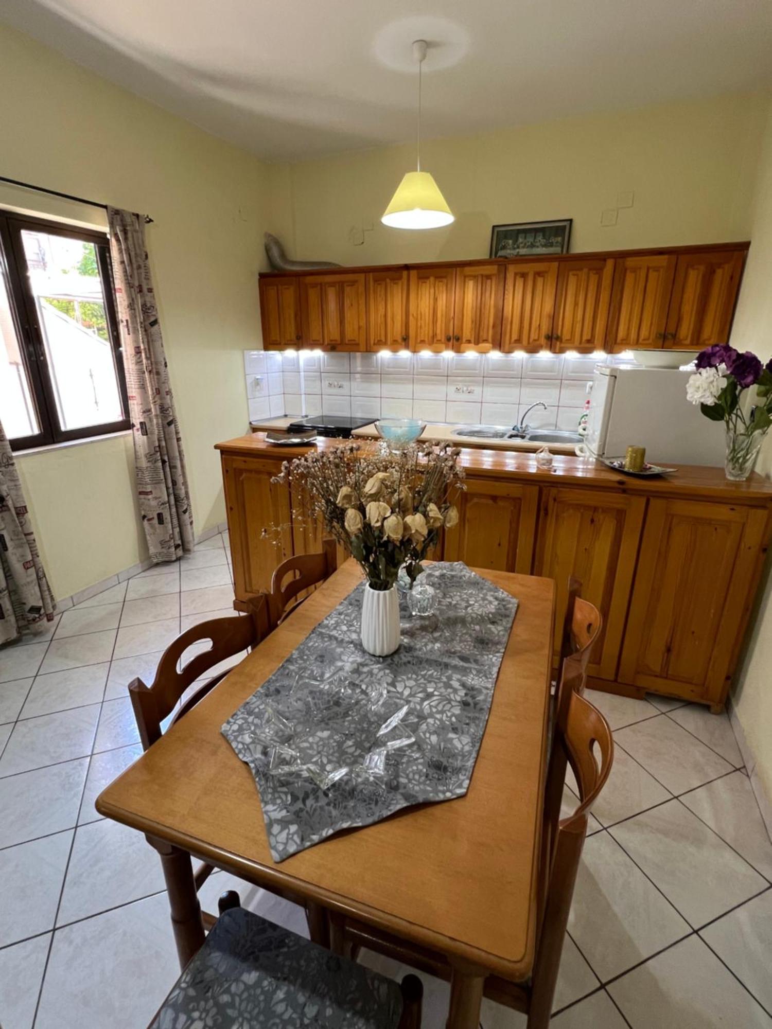 מרתיאס Village Apartment מראה חיצוני תמונה